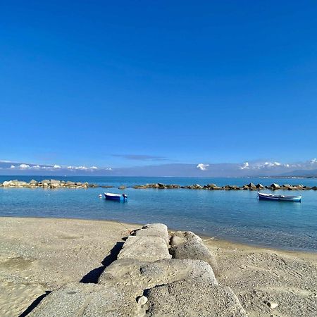 Appartamenti La Baia Del Rais فالكوني المظهر الخارجي الصورة